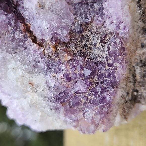 Beautiful amethyst cluster - Picture 10 of 14